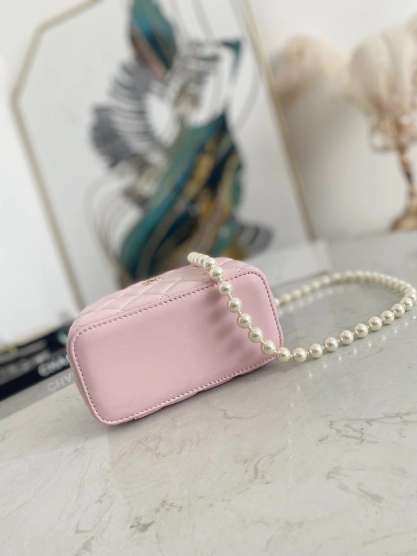 SportInspired CHANEL CHANELUTCH WITH CHAIN 1251 - Image 6