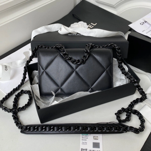 CHANEL19 WALLET ON CHAIN HighQuality 1325 - Image 3
