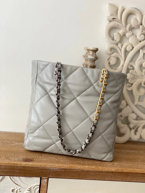 EasyMatch CHANEL 19 SHOPPING BAG 6 - Image 3