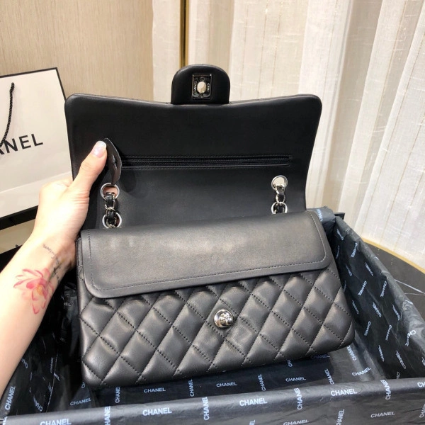 CHANEL FLAP BAG LAMBSKIN AllSeason 723 - Image 8