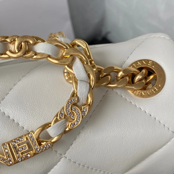 Fashionable CHANEL FLAP BAG 457 - Image 6