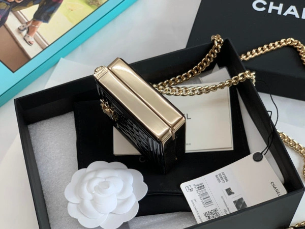 GoAnywhere CHANEL BOY MINAUDIERE 182 - Image 6