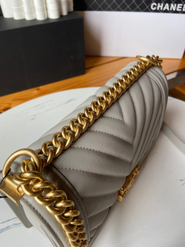 WellDesigned CHANEL BOY BAG 20CM 25CM 239 - Image 5