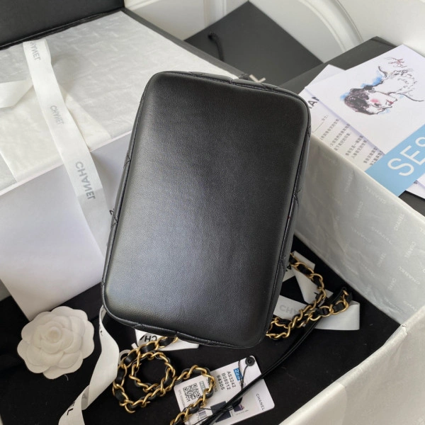 CHANEL SMALL HOBO BAG DailyWear 1653 - Image 6