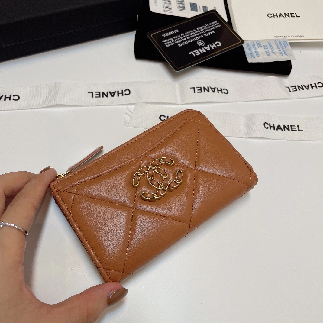 Affordable 3514 Chanel Card Case - Image 4
