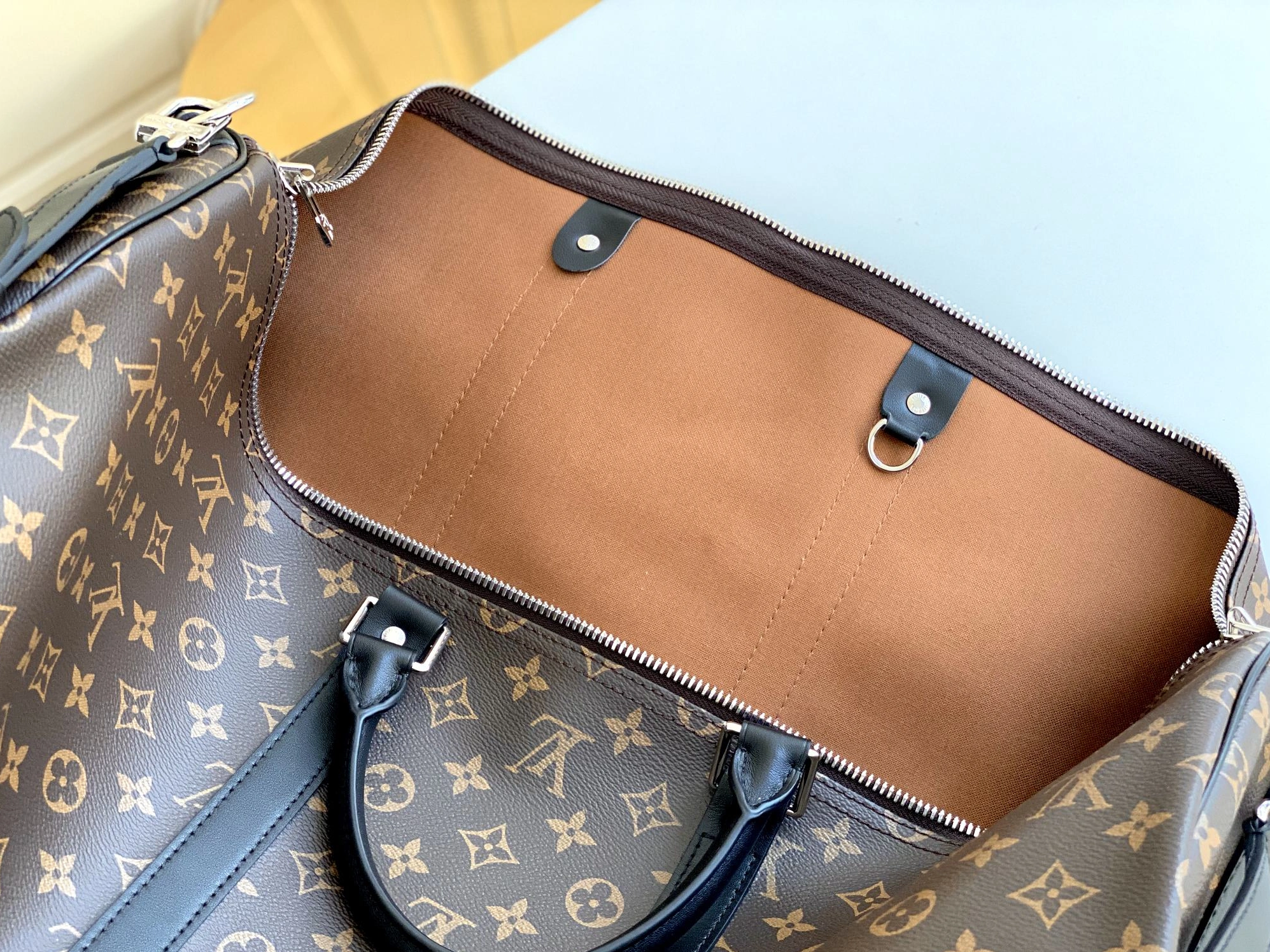 Affordable 3937 Louis Vuitton Travel Bags - Image 8