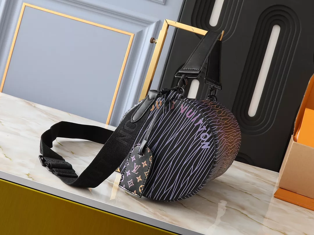 BestValue 4109 Louis Vuitton AAA Quality Messenger Bags For Unisex