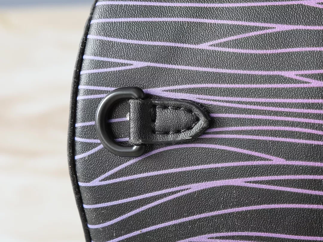 BestValue 4109 Louis Vuitton AAA Quality Messenger Bags For Unisex - Image 6