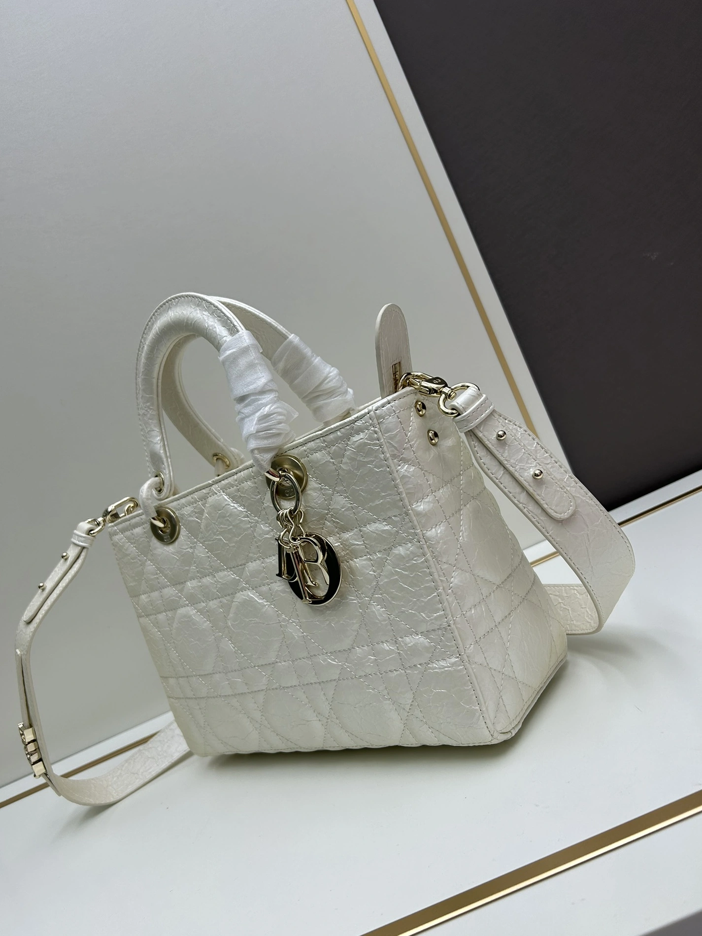 BestValue 6800 Christian Dior AAA Quality Handbags For Women