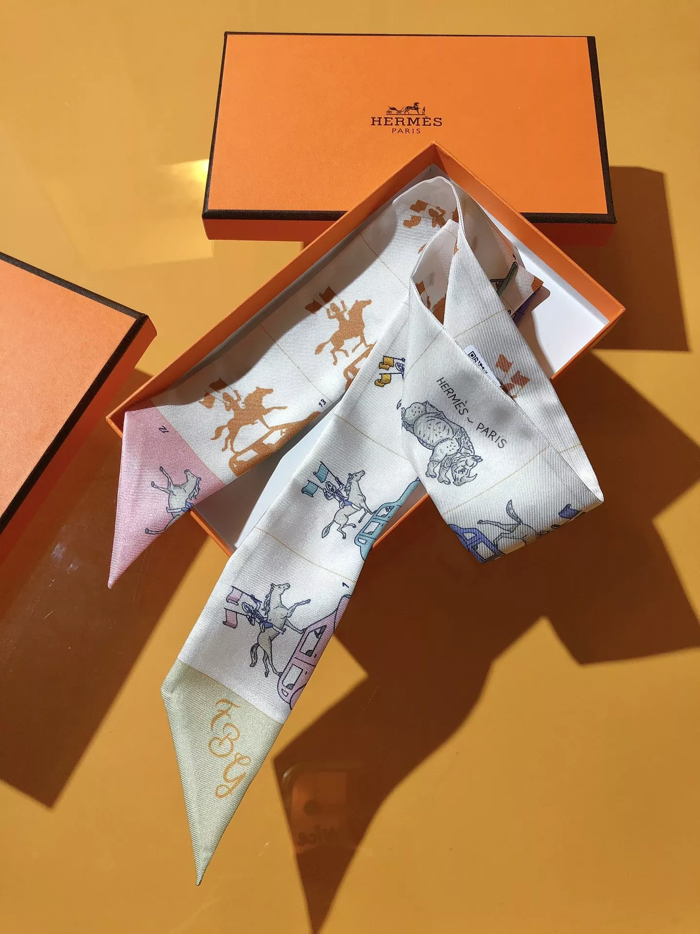 Bold 6982 Hermes Silk Scarf