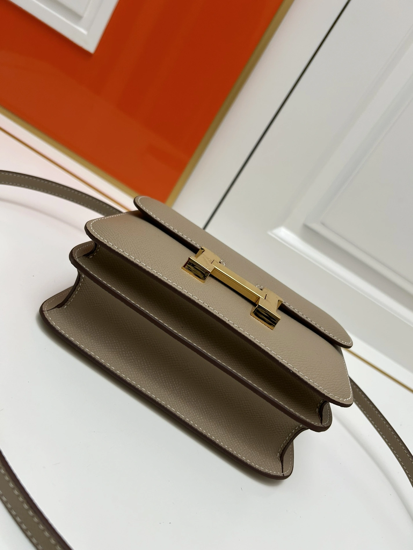 Bold 7422 Hermes AAA Quality Messenger Bags For Women - Image 4