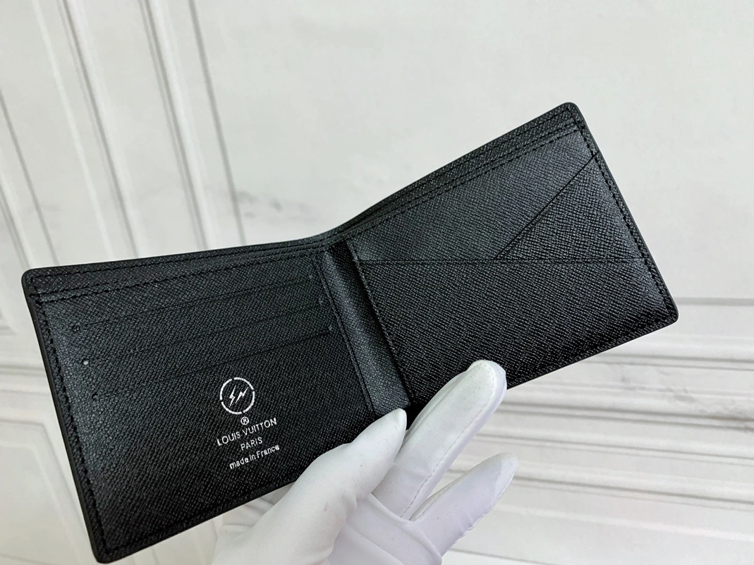 Bright 1246 Louis Vuitton LV Wallets For Unisex - Image 4