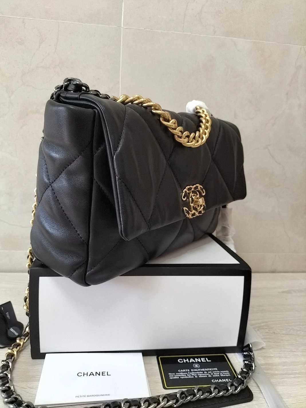 Chanel AAA Quality Messenger Bags For Women Refined 7064