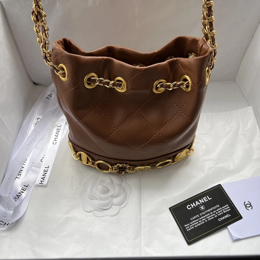 Chanel AAA Quality Messenger Bags For Women WellDesigned 5629