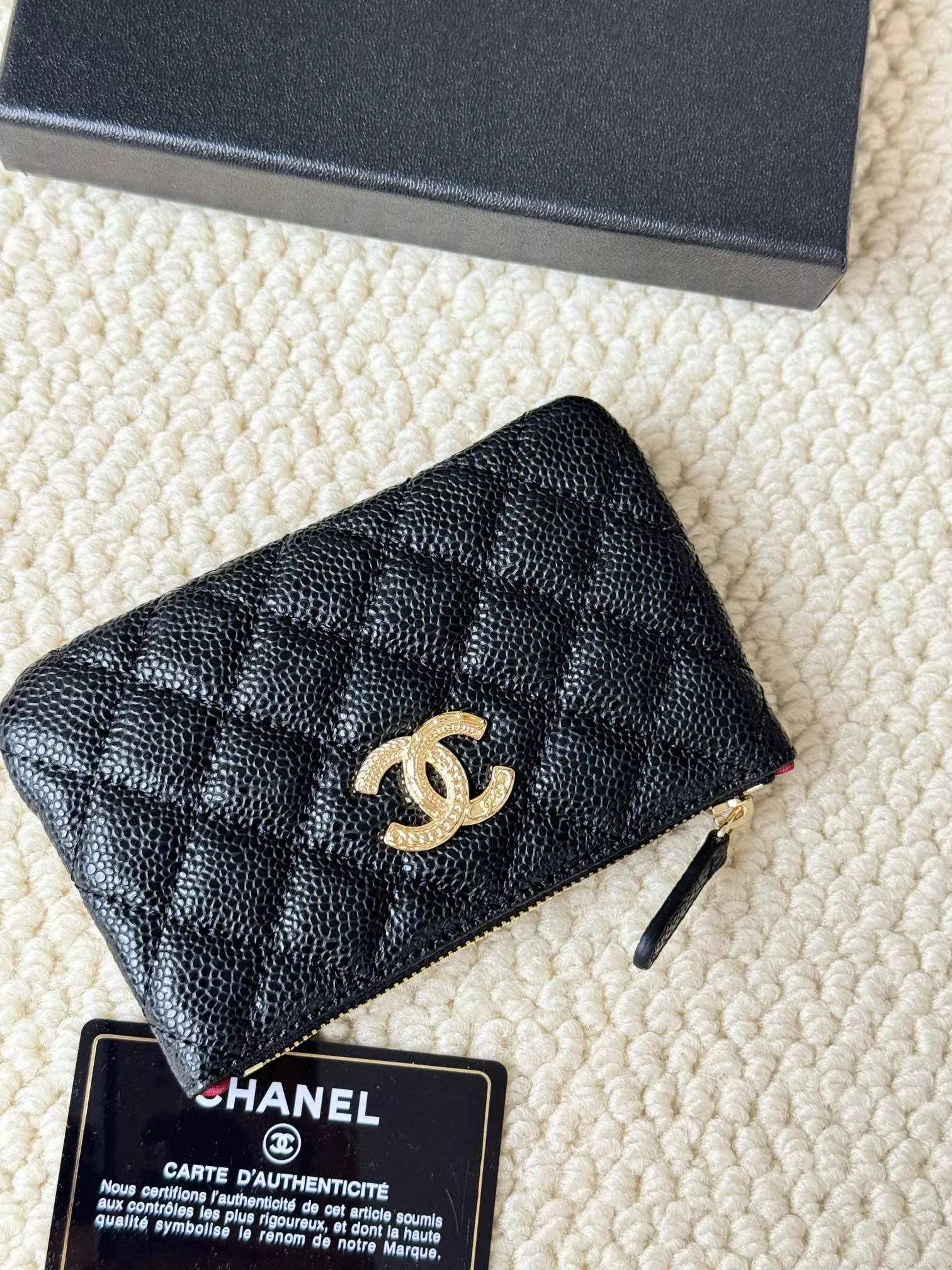 Chanel Card Case Bold 6286 - Image 4