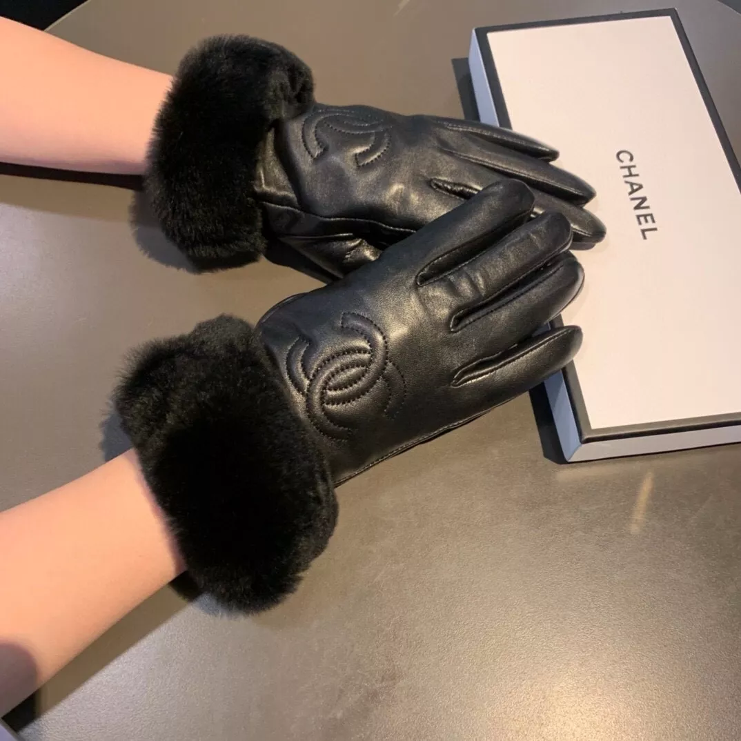 Chanel Gloves For Women Classic 3137 - Image 3