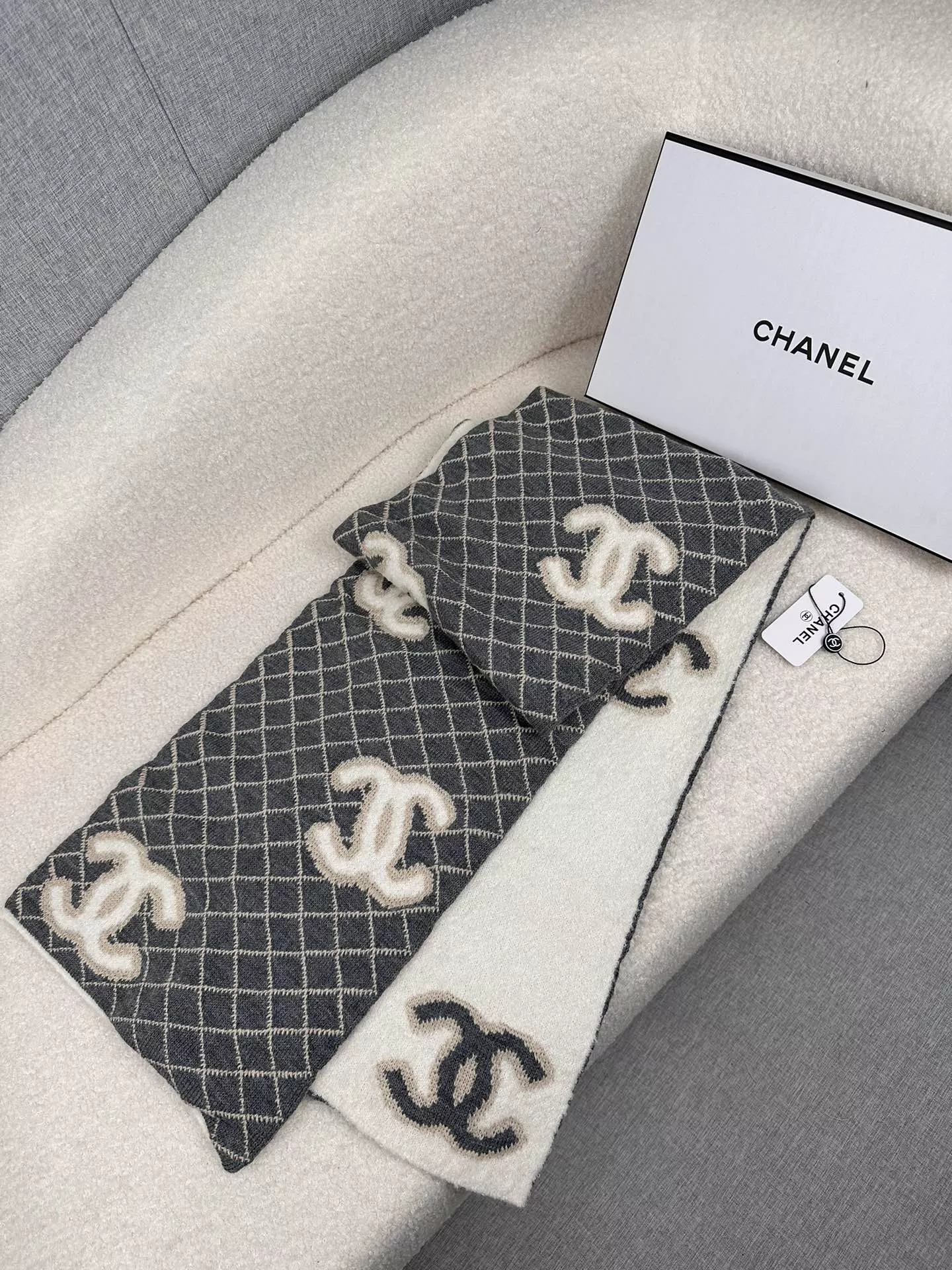 Chanel Scarves For Women Compact 2800 - Image 6
