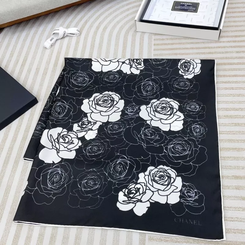 Chanel Silk Squares Durable 8584 - Image 3