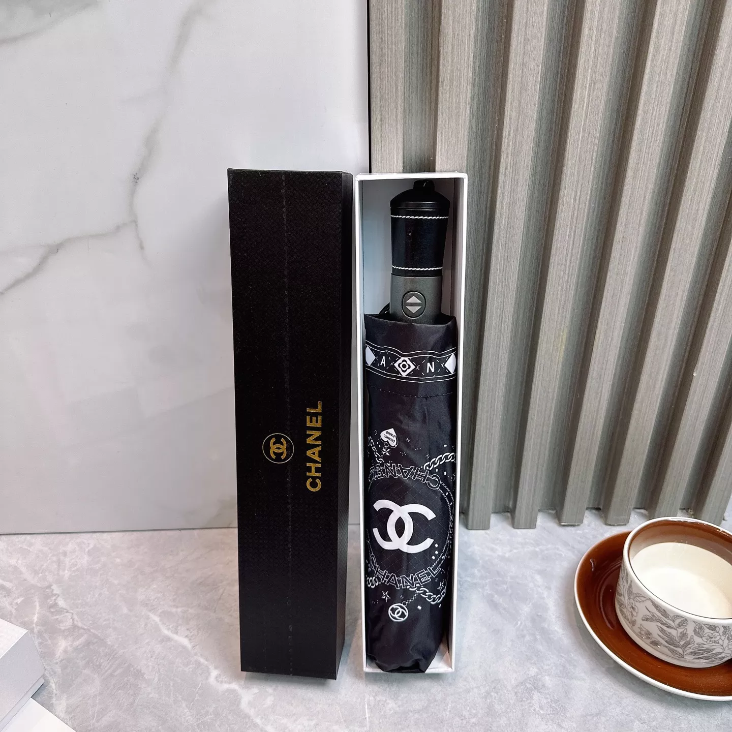 Chanel Umbrellas EyeCatching 2677