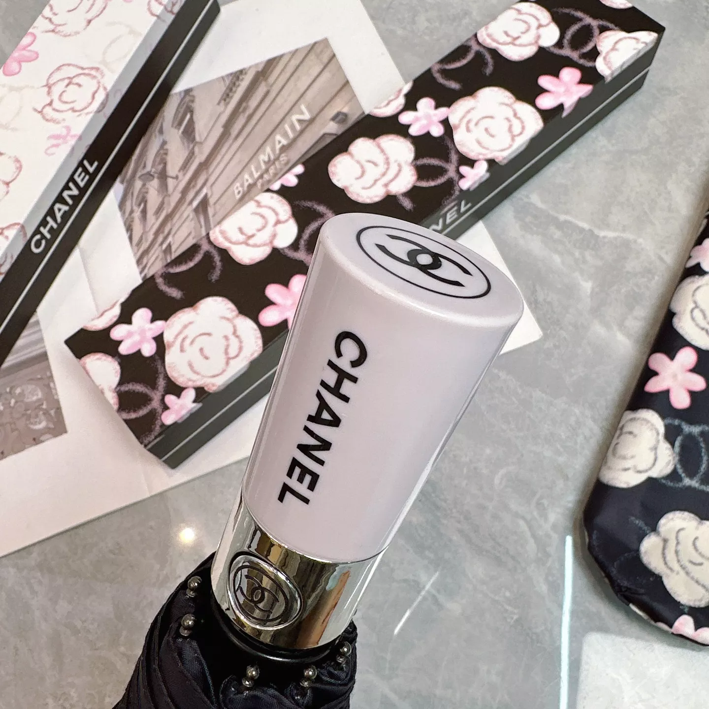 Chanel Umbrellas Vibrant 3237 - Image 3