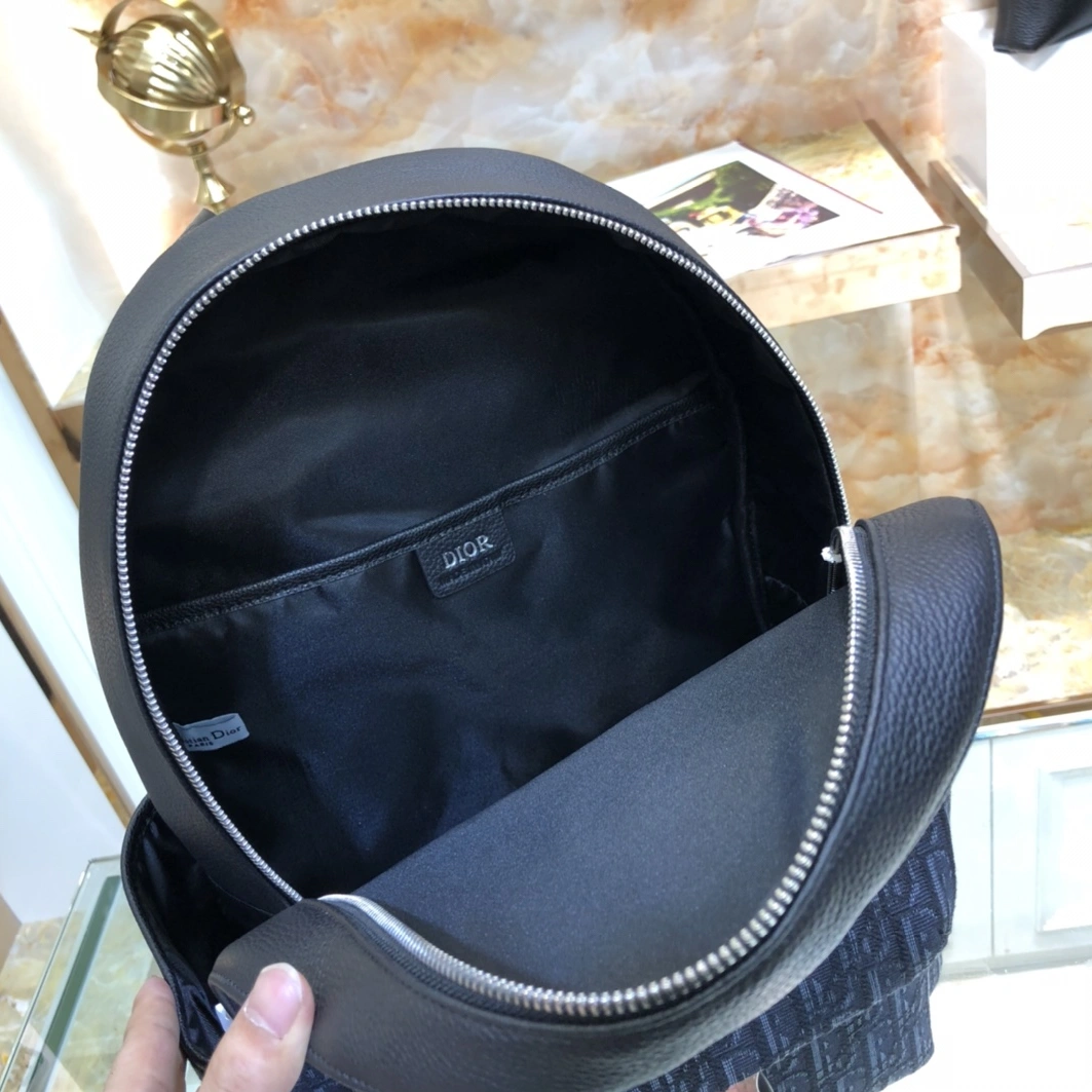 Christian Dior AAA Man Backpacks Minimalist 6298 - Image 8