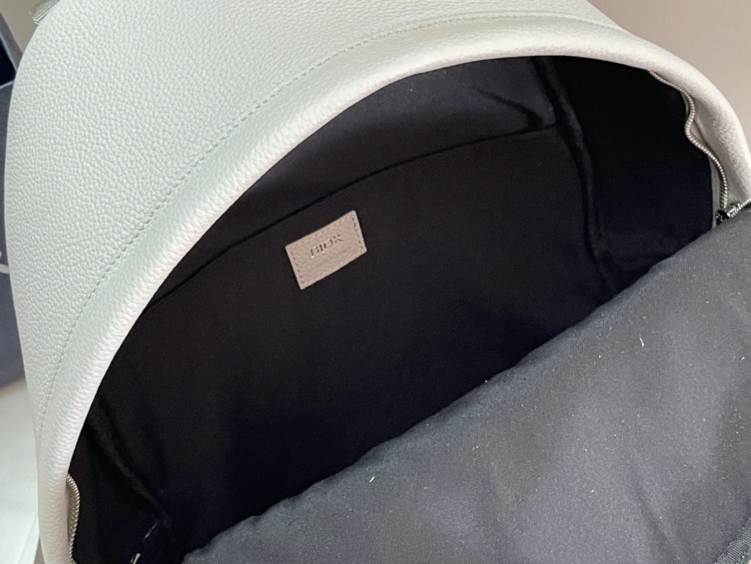 Christian Dior AAA Man Backpacks SportInspired 7922 - Image 8