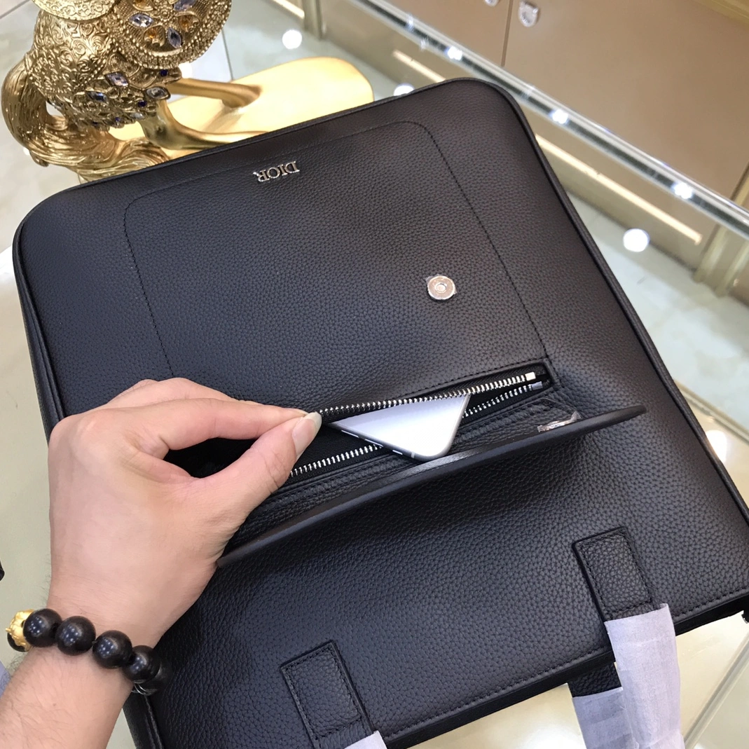 Christian Dior AAA Man Handbags Practical 7381 - Image 5
