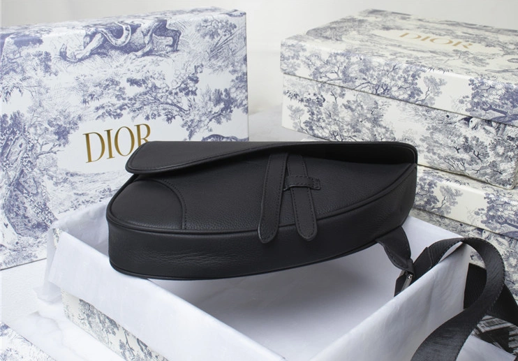 Christian Dior AAA Man Messenger Bags WellDesigned 3501 - Image 6
