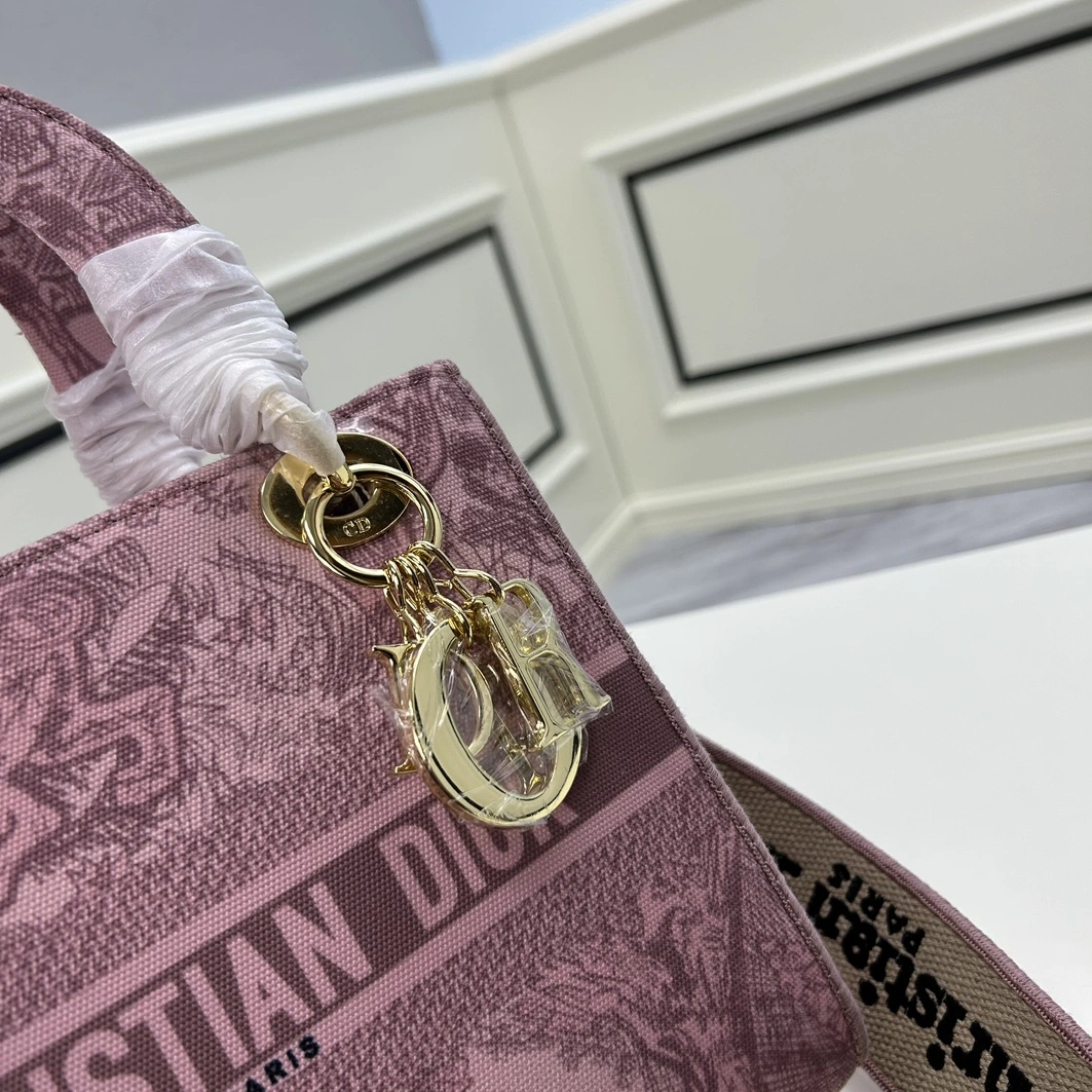 Christian Dior AAA Quality Handbags For Women Efficient 1973 - Image 3