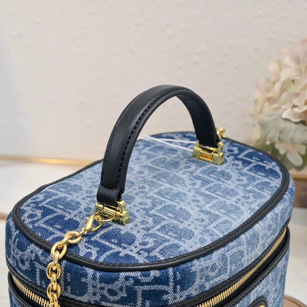 Christian Dior AAA Quality Handbags For Women Fashionable 3961 - Image 7