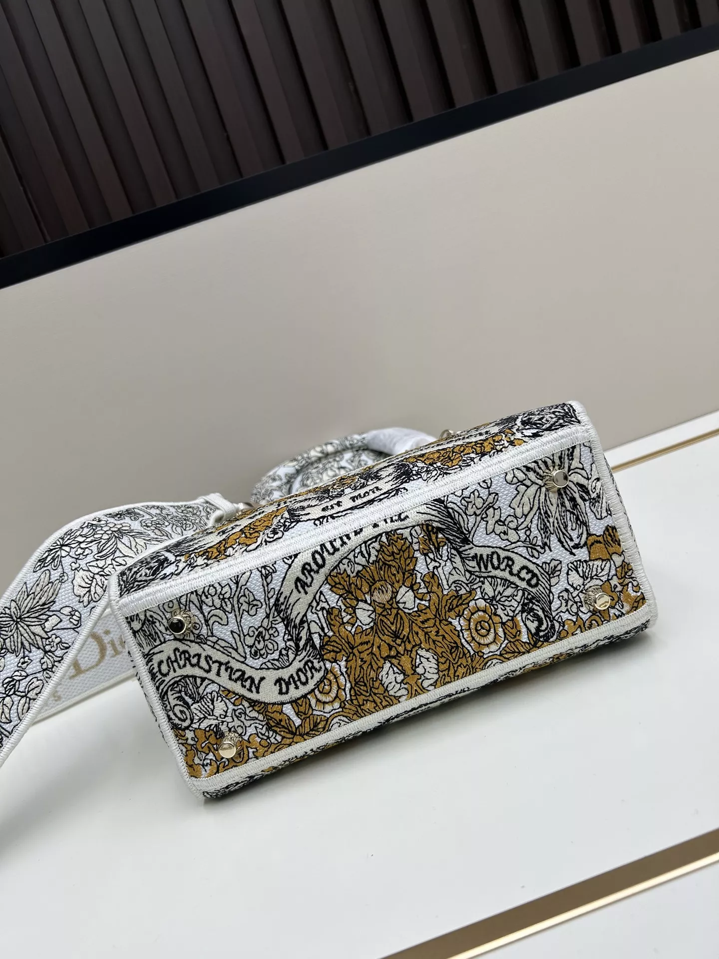 Christian Dior AAA Quality Handbags For Women Soft 5869 - Image 5