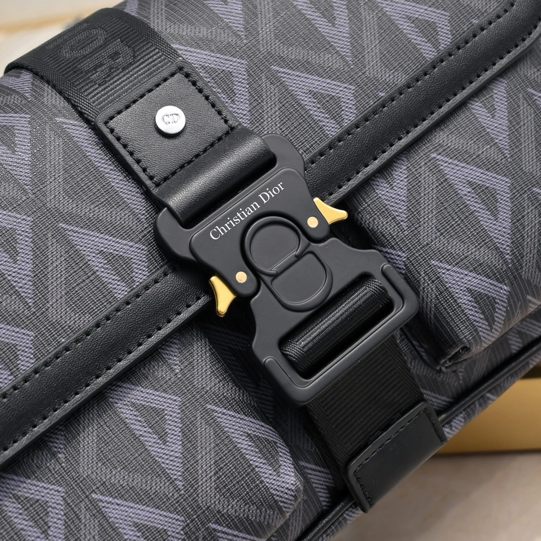 Christian Dior AAA Quality Messenger Bags For Unisex Resilient 9522 - Image 4