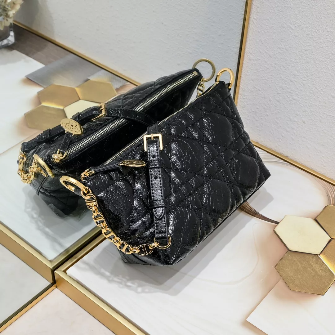 Christian Dior AAA Quality Messenger Bags For Unisex Soft 595