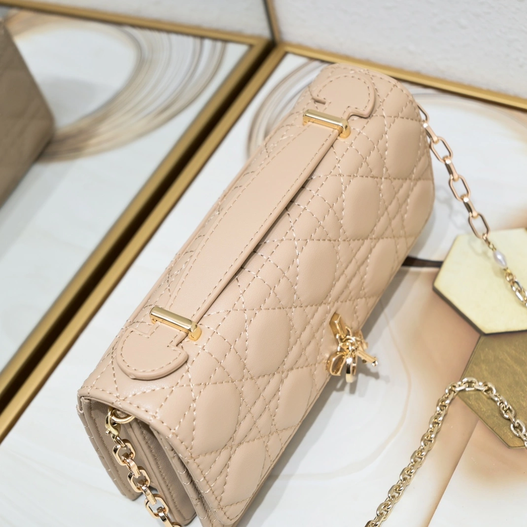 Christian Dior AAA Quality Messenger Bags For Women Durable 1846 - Image 5