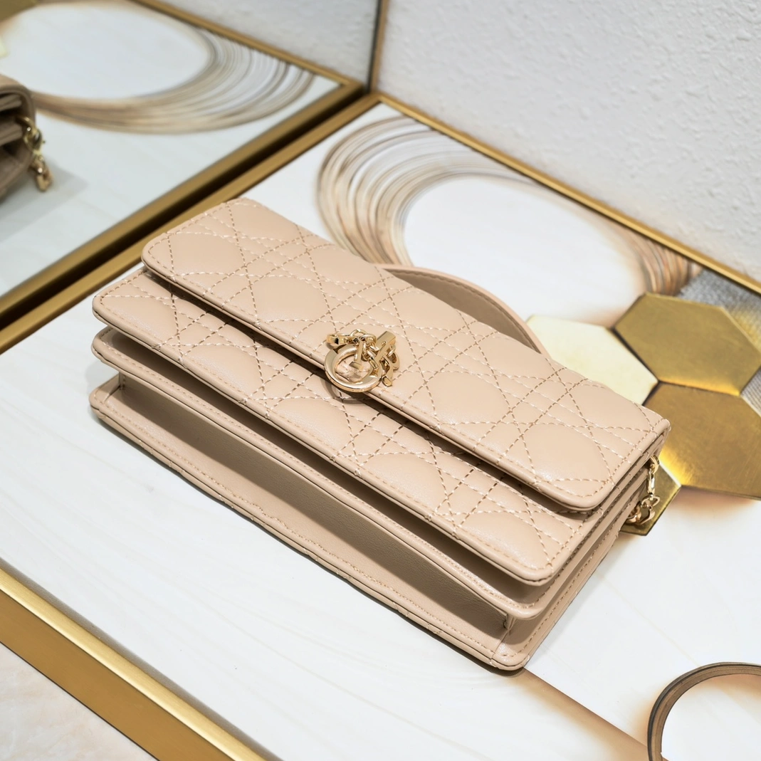 Christian Dior AAA Quality Messenger Bags For Women Durable 1846 - Image 7