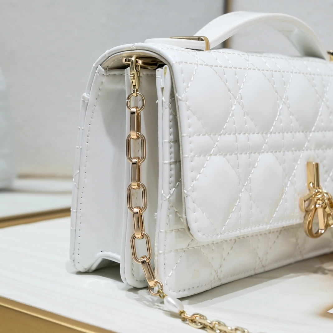 Christian Dior AAA Quality Messenger Bags For Women Durable 7290 - Image 6