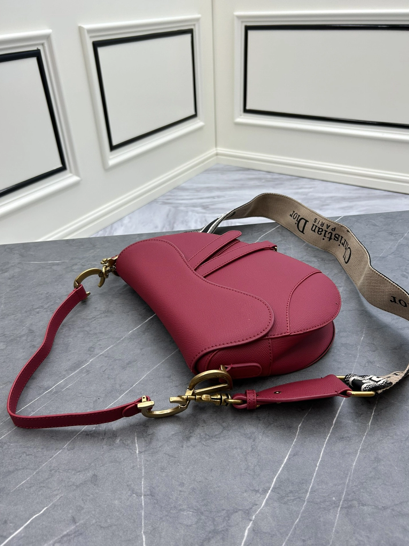 Christian Dior AAA Quality Messenger Bags For Women Vibrant 4044 - Image 3