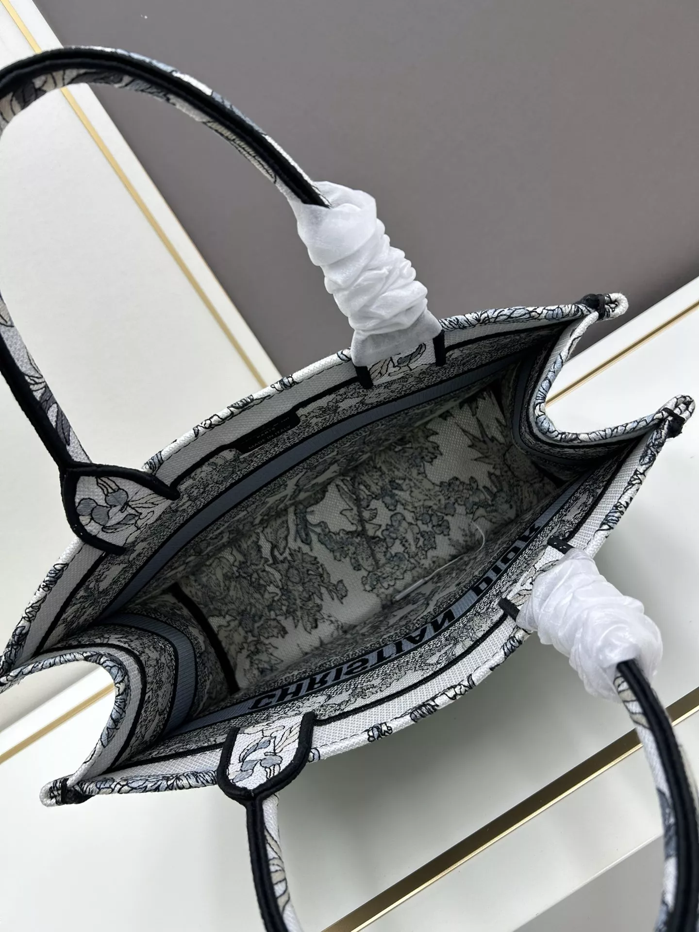 Christian Dior AAA Quality Tote-Handbags For Women GoodFit 167 - Image 7