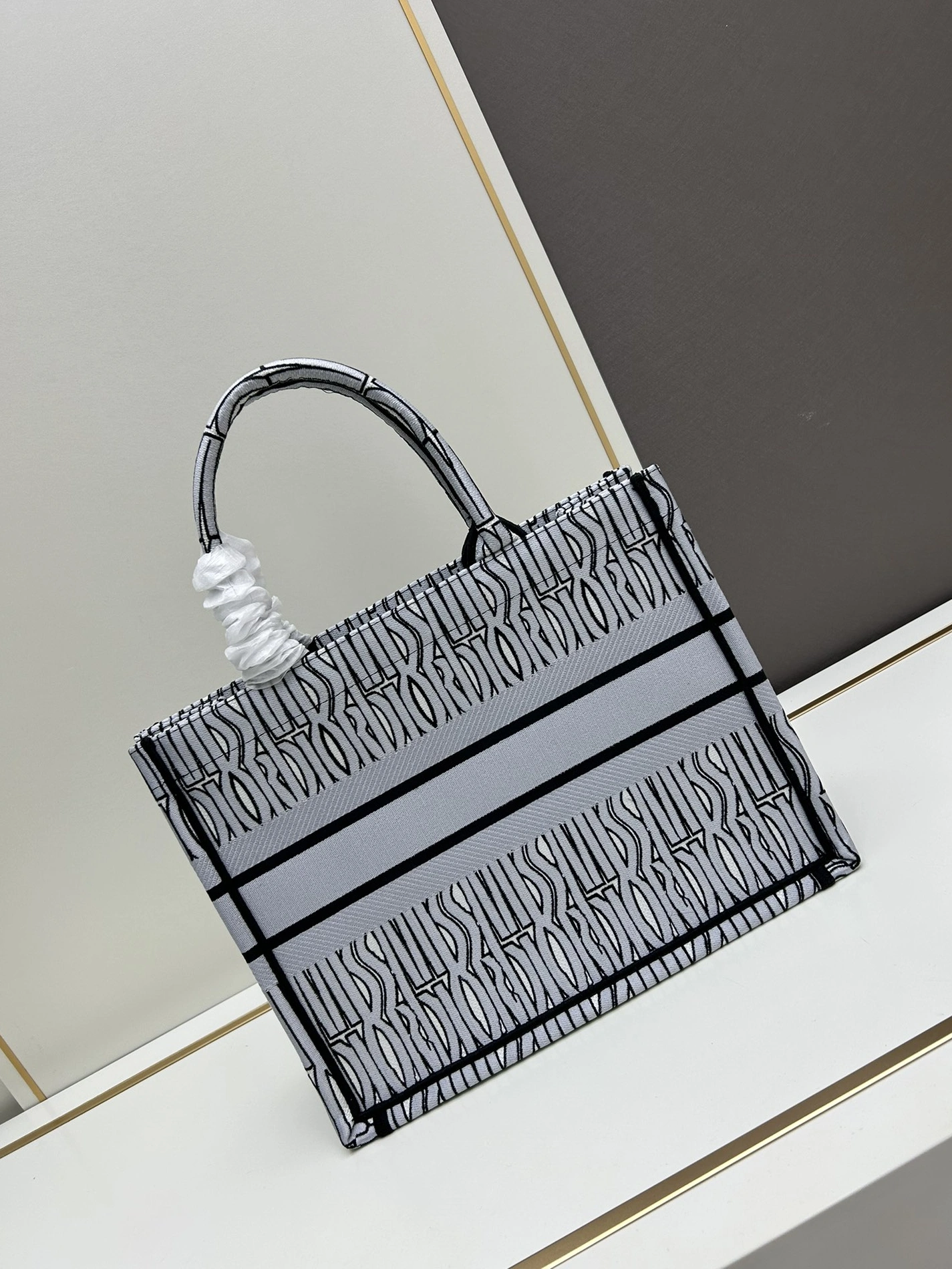 Christian Dior AAA Quality Tote-Handbags For Women Minimalist 5924 - Image 3