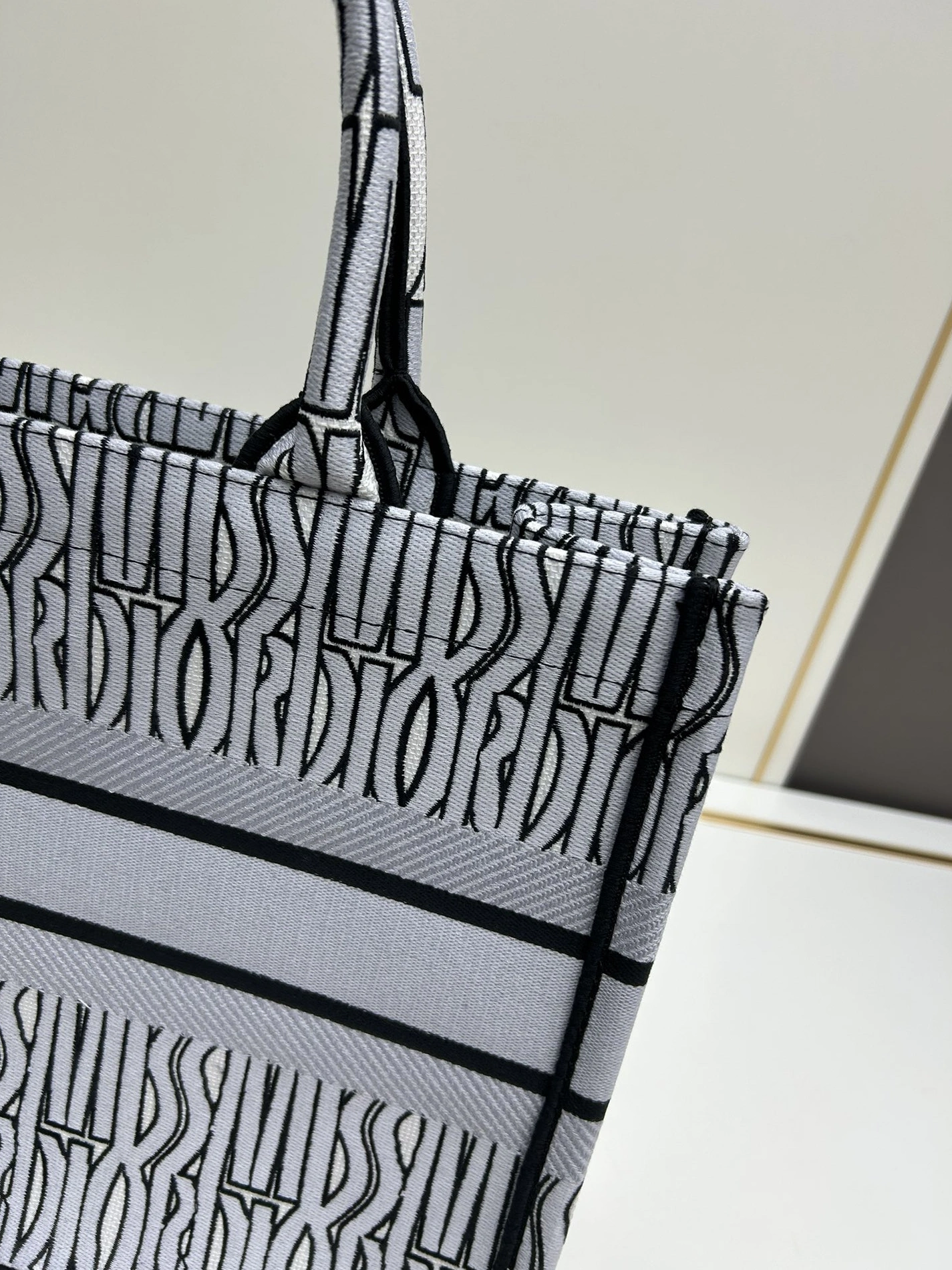 Christian Dior AAA Quality Tote-Handbags For Women Minimalist 5924 - Image 6