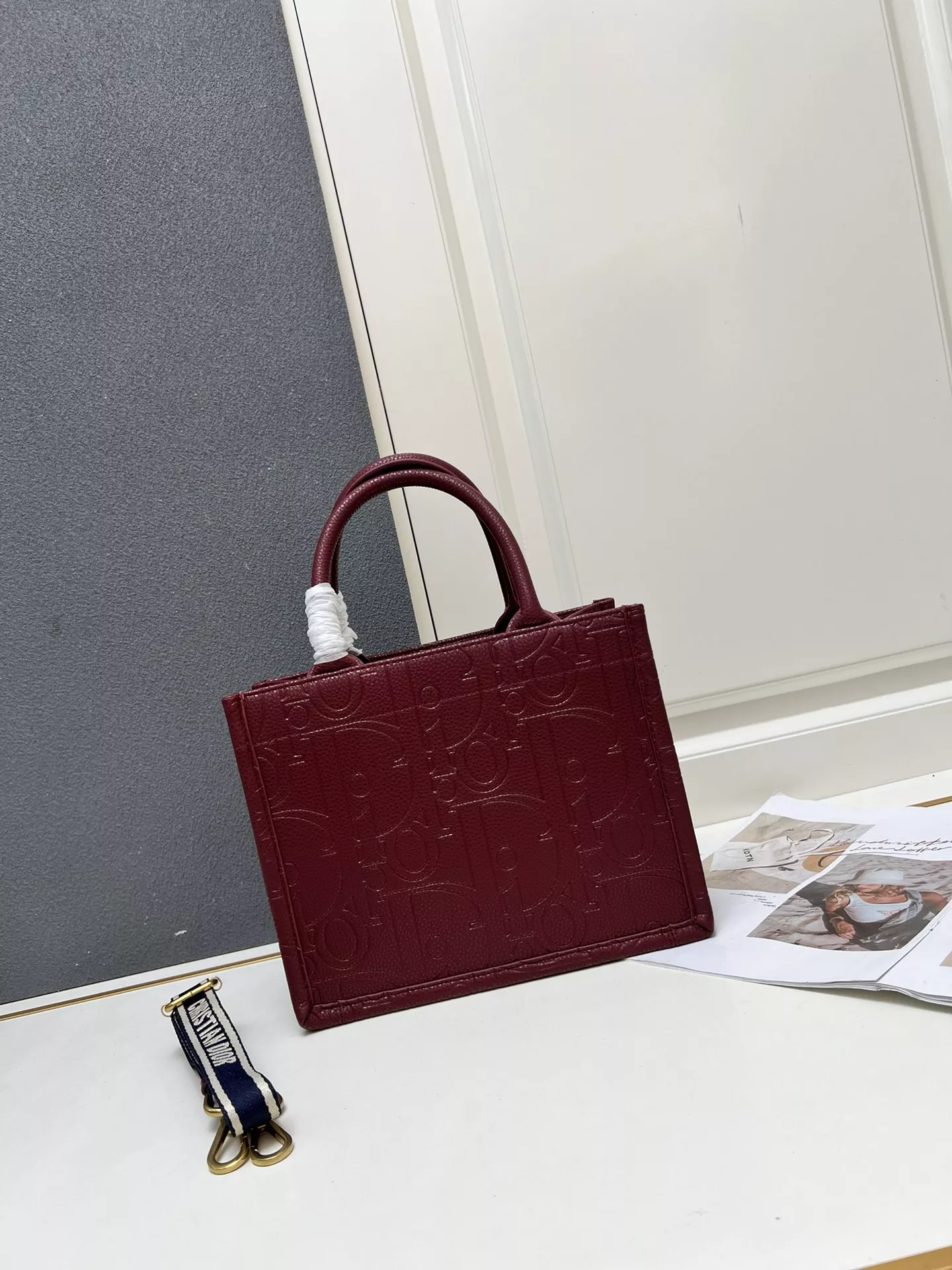 Christian Dior AAA Quality Tote-Handbags For Women Vibrant 1425