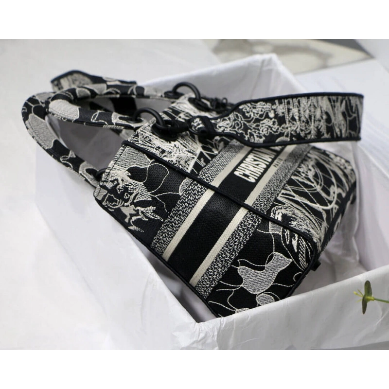 24 x 20 x Christian Dior Medium Lady D-Lite Bag Black and White Around the World Embroidery - Image 11