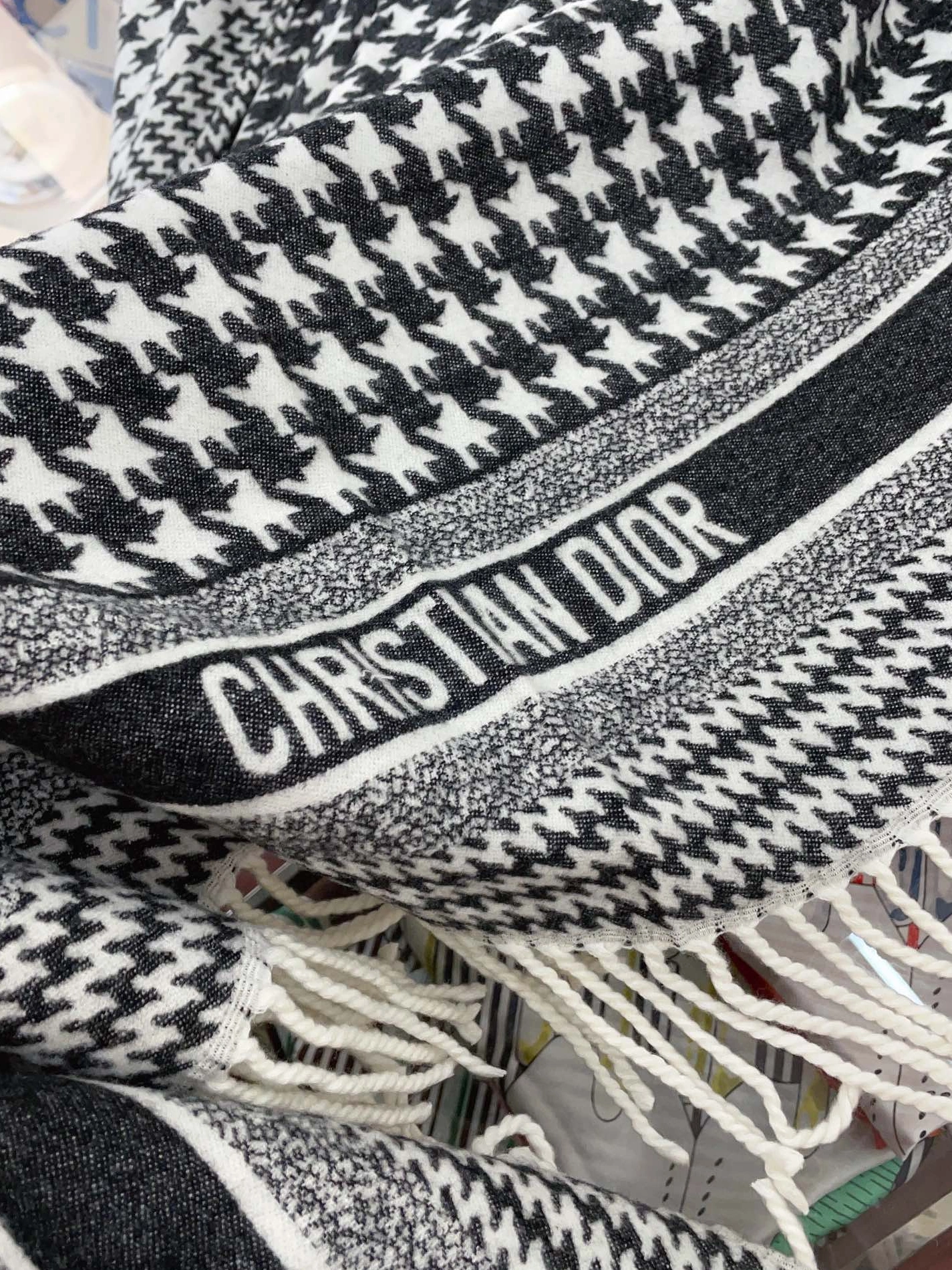 Christian Dior Poncho Unique 7218 - Image 4