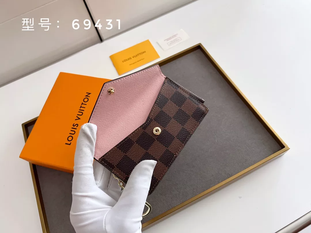 Classic 7472 Louis Vuitton LV Card Case - Image 5