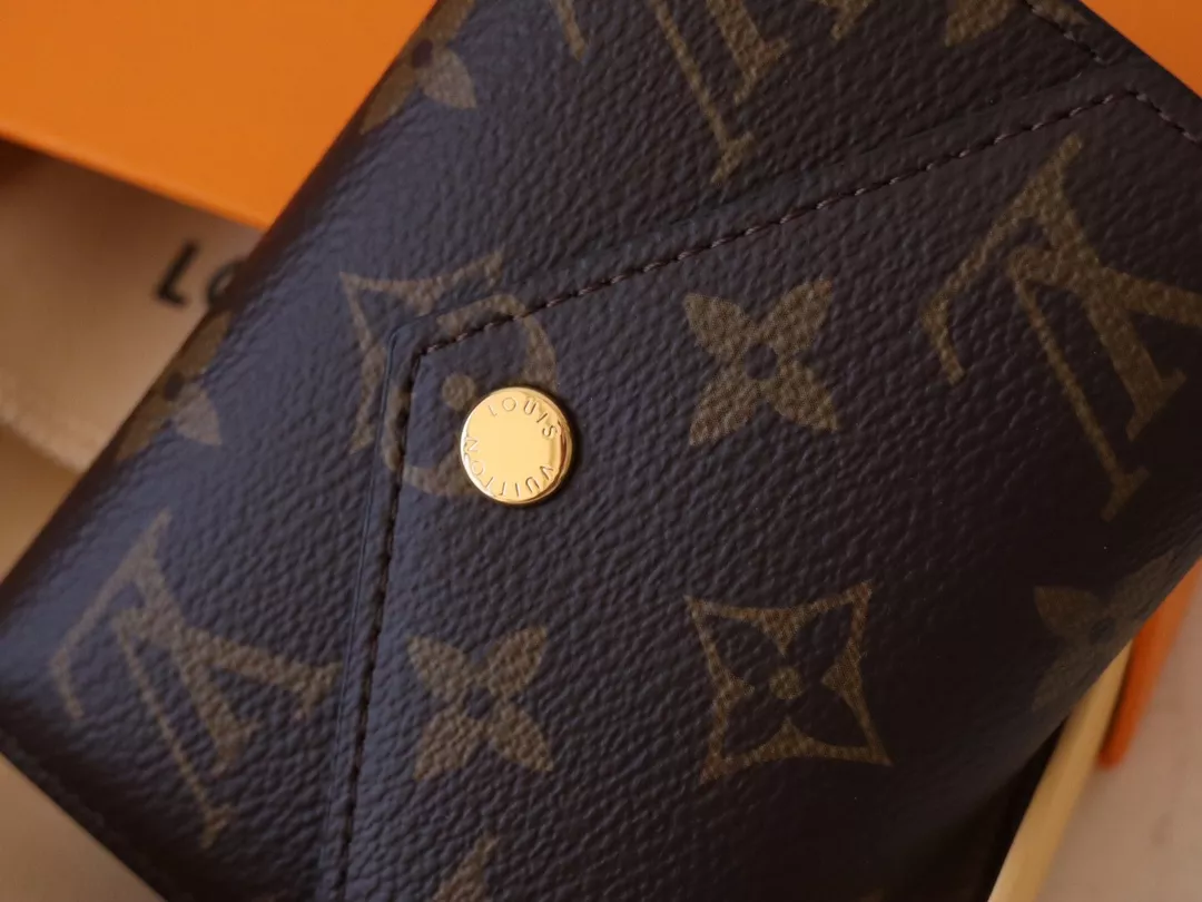 Comfortable 958 Louis Vuitton AAA Quality Wallets In Burgundy - Image 4