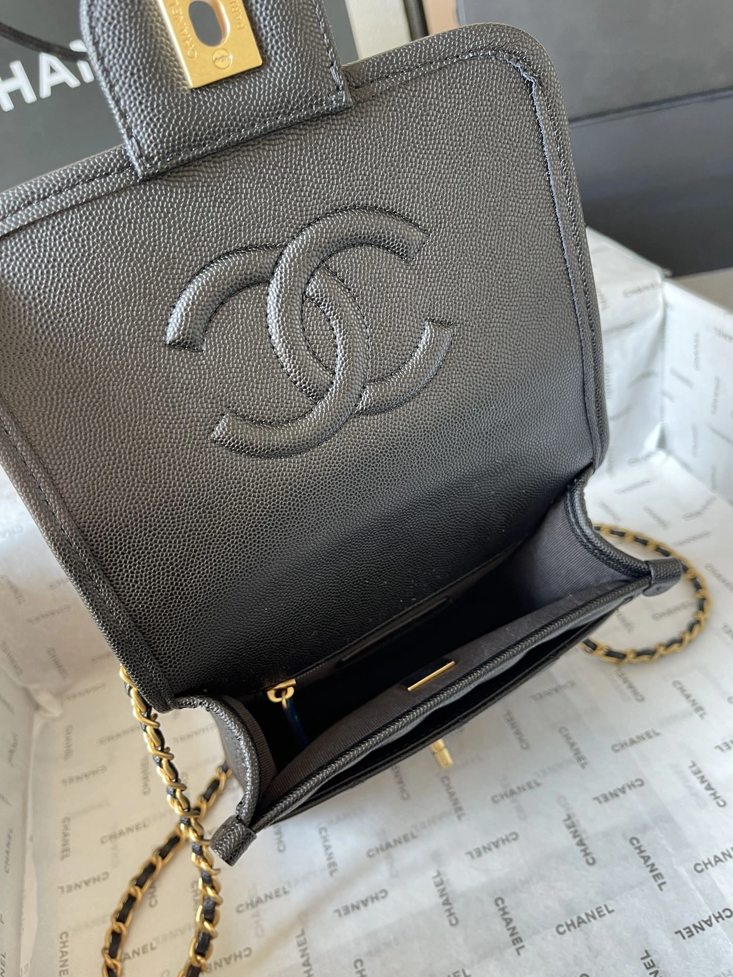 Compact 7301 Chanel AAA Quality Messenger Bags For Women - Image 8