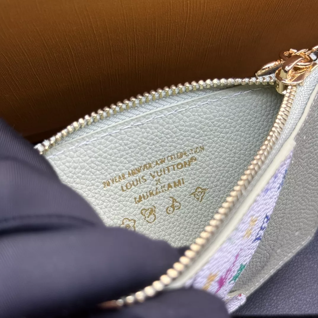 Cozy 2795 Louis Vuitton LV Card Case For Women - Image 5