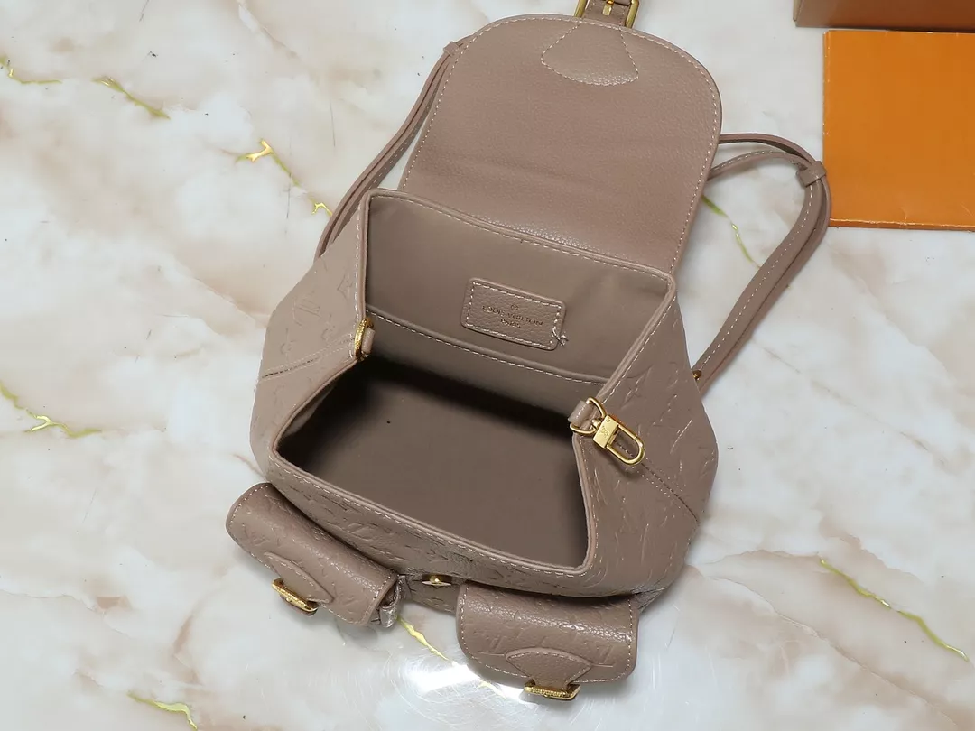 DailyWear 2525 Louis Vuitton AAA Quality Backpacks For Women - Image 8