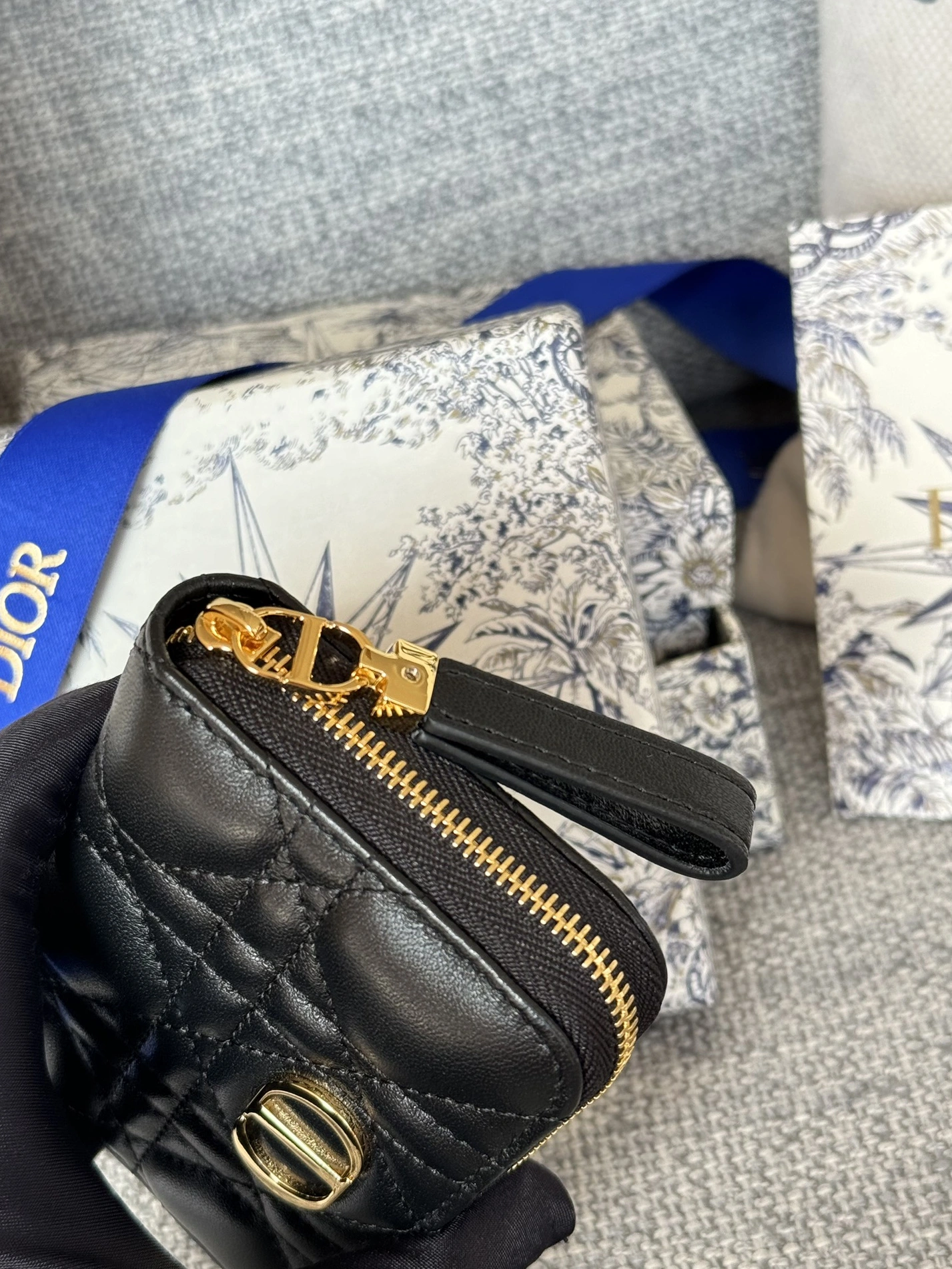 DailyWear 355 Christian Dior AAA Wallets For Women - Image 4