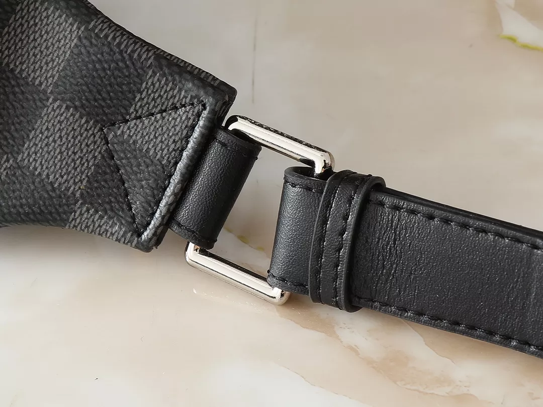 DailyWear 8455 Louis Vuitton LV AAA Quality Belt Bags For Unisex - Image 6